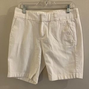 Long white Shorts